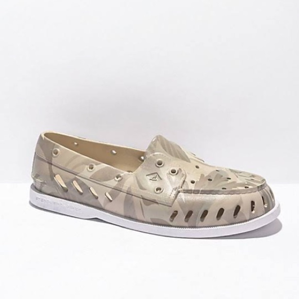 NWT SPERRY Topsider Slides Monochromatic Camo Grip Traction Comfortable Slip on